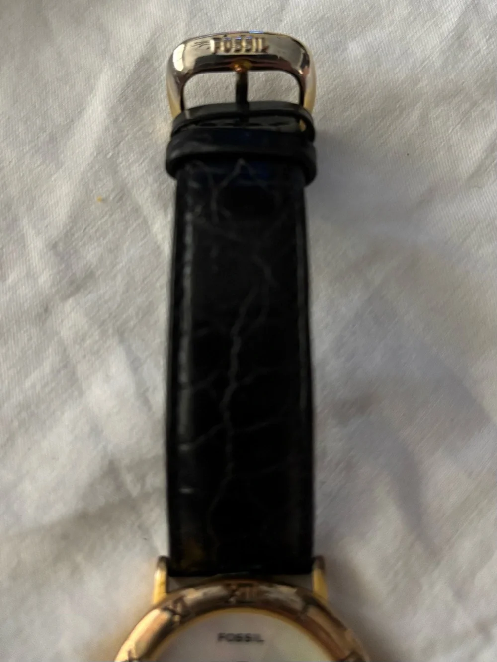 1992 Rare Vintage Fossil women’s Watch Mother of Pearl w/alligator Strap SC5493